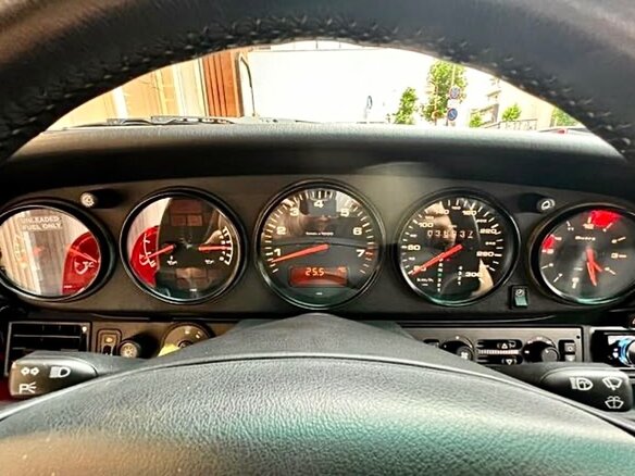 1995 Porsche 911 Carrera IV (993), красный - вид 12