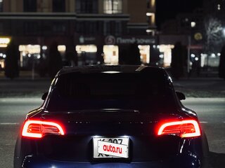 2018 Tesla Model 3 Long Range I, синий, 2500000 рублей, вид 2