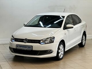 2014 Volkswagen Polo V, белый, 1040000 рублей, вид 1