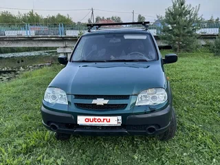 2009 Chevrolet Niva I Рестайлинг, зелёный, 199000 рублей, вид 1
