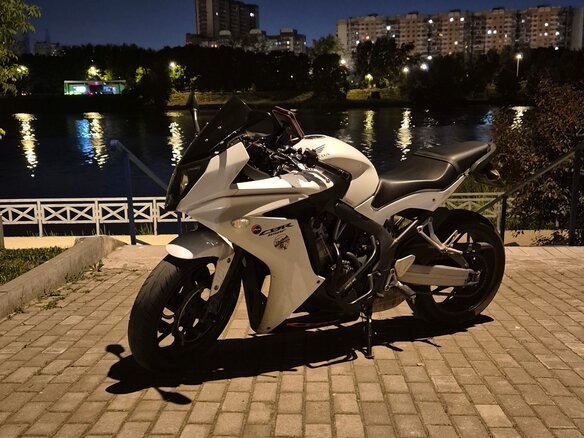 2014 Honda CBR 650F, белый, 600000 рублей - вид 2