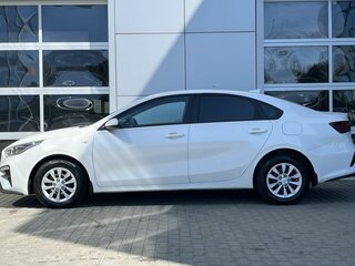 2019 Kia Cerato IV, белый, 1390000 рублей, вид 4