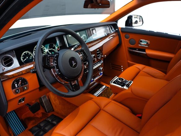 2023 Rolls-Royce Phantom Extended VIII Рестайлинг (Series II), чёрный, 48000000 рублей - вид 7