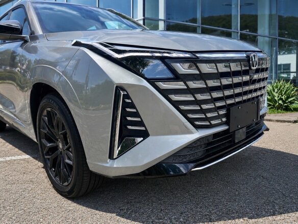 2026 Changan UNI-Z, серебристый, 2290000 рублей - вид 7