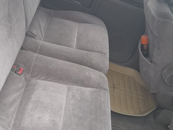 2000 Mitsubishi Dion I, серый, 350000 рублей - вид 9