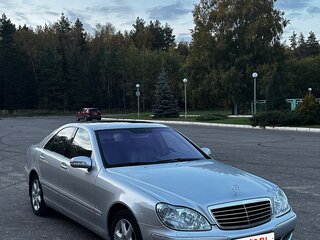 2003 Mercedes-Benz S-Класс 500 IV (W220) Рестайлинг, серебристый, 900000 рублей, вид 5