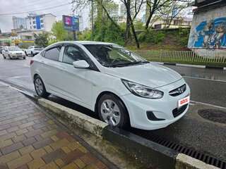 2013 Hyundai Solaris I, белый, 500000 рублей, вид 3