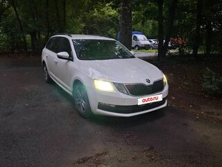 2018 Skoda Octavia III (A7) Рестайлинг, белый, 1850000 рублей, вид 1