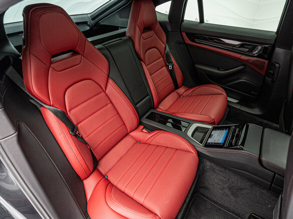 2026 Porsche Panamera 4 III, чёрный, 20499000 рублей - вид 19
