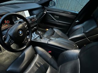 2011 BMW 5 серии 550i xDrive VI (F10/F11/F07), белый, 1700000 рублей, вид 5