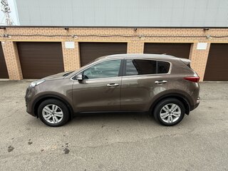 2017 Kia Sportage IV, коричневый, 1635000 рублей, вид 4