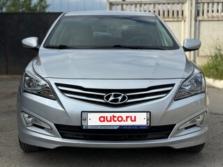 2016 Hyundai Solaris I Рестайлинг, серебристый, 1200000 рублей, вид 2
