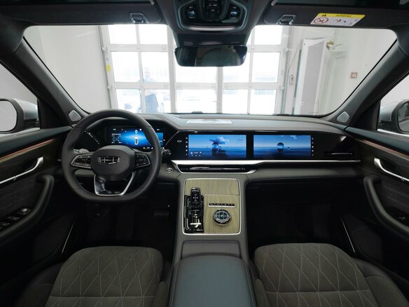 2026 Geely Monjaro I Рестайлинг, серебристый - вид 14