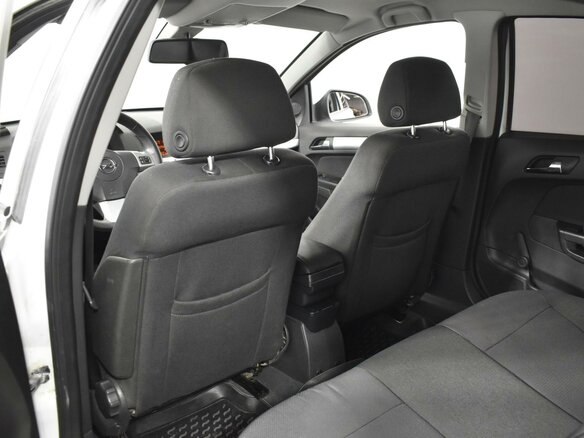 2011 Opel Astra H Рестайлинг, белый - вид 10