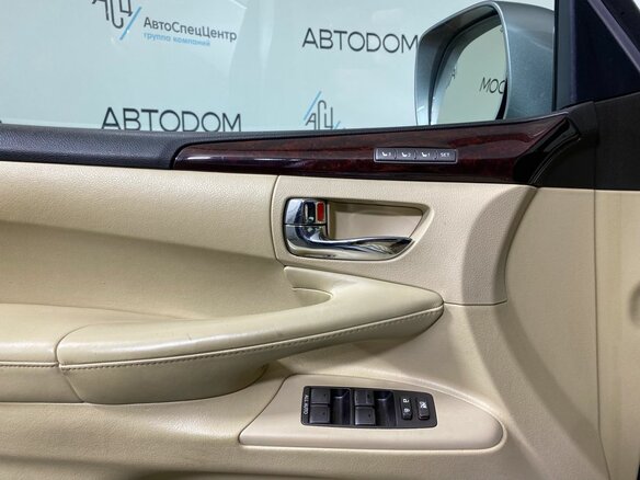 2008 Lexus LX 570 III, серый - вид 18