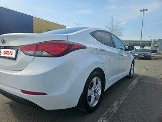 2015 Hyundai Elantra V (MD) Рестайлинг, белый, 1250000 рублей, вид 4