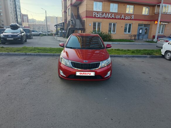 2012 Kia Rio 4-speed III, красный
