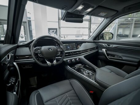 2025 Changan CS95 I Рестайлинг 2, чёрный, 5089725 рублей, вид 3