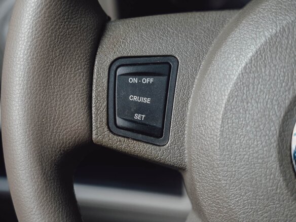 2006 Jeep Commander, чёрный, 1730000 рублей - вид 38
