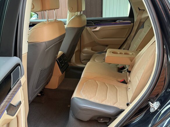 2021 Volkswagen Touareg III, чёрный, 7000000 рублей - вид 8
