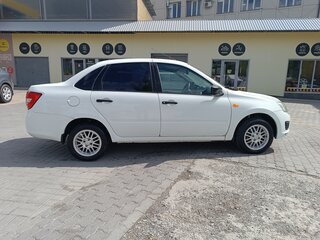 2016 Lada (ВАЗ) Granta I, белый, 650000 рублей, вид 2