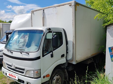 2011 Hino Series 300 (Dutro), белый, 1050000 рублей, вид 2