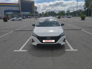 2020 Hyundai Solaris II Рестайлинг, белый, 1130000 рублей, вид 1