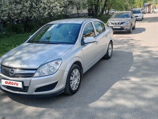 2011 Opel Astra H Рестайлинг, серый, 490000 рублей, вид 1