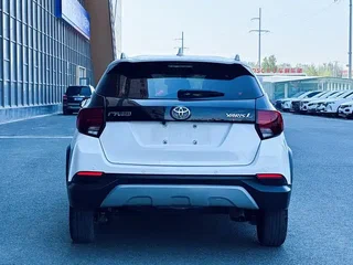 2022 Toyota Yaris L XP150 Рестайлинг, белый, 1050666 рублей, вид 5