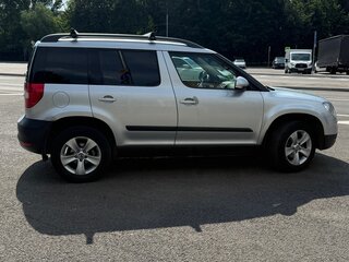 2012 Skoda Yeti I, серебристый, 650000 рублей, вид 3