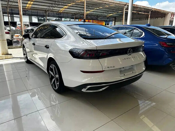 2023 Volkswagen Lamando L II, белый - вид 4