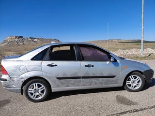 2003 Ford Focus I Рестайлинг, серебристый, 250000 рублей, вид 2