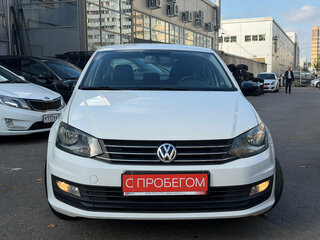 2017 Volkswagen Polo V Рестайлинг, белый, 949000 рублей, вид 2