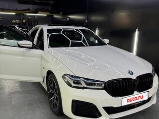 2022 BMW 5 серии 530e VII (G30/G31/G38) Рестайлинг, белый, 6000000 рублей, вид 1