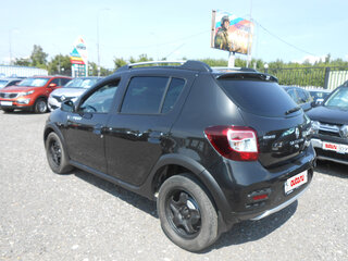 2015 Renault Sandero Stepway II, чёрный, 865000 рублей, вид 2