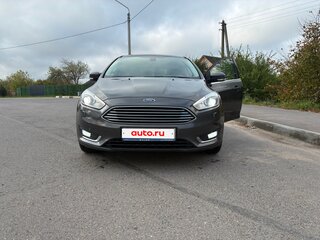 2015 Ford Focus III Рестайлинг, серый, 1100000 рублей, вид 4