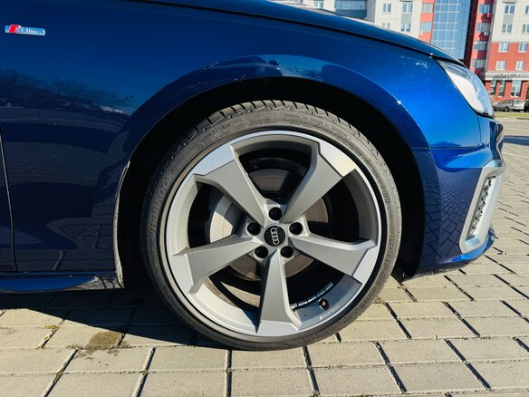2022 Audi A4 40 TDI V (B9) Рестайлинг, синий, 4500000 рублей - вид 9