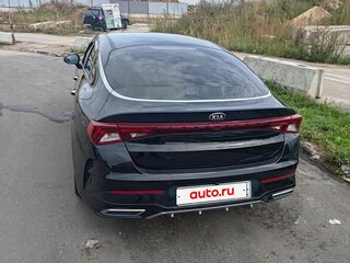 2020 Kia K5 III, чёрный, 1650000 рублей, вид 5