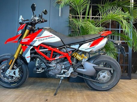2022 Ducati Hypermotard, красный, 1350000 рублей, вид 3