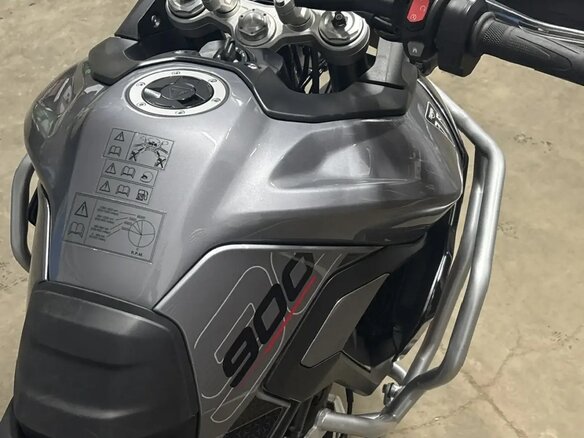 2024 Triumph Tiger 900, серый, 1700000 рублей - вид 20