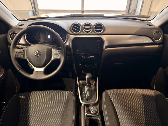 2025 Suzuki Vitara MHEV II Рестайлинг 2, золотистый, 3499000 рублей - вид 25