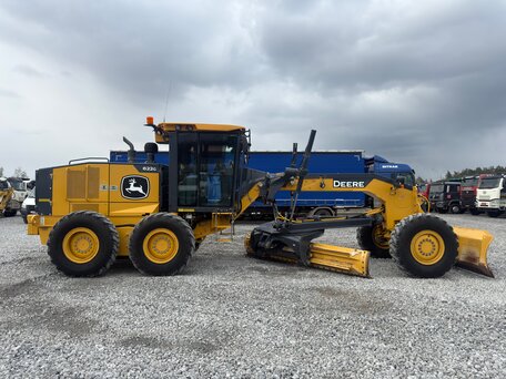 2021 John Deere 622G, золотистый, 24600000 рублей, вид 1