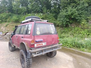 1992 Suzuki Escudo I, красный, 350000 рублей, вид 3