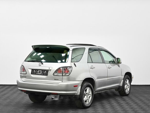 2001 Lexus RX 300 I, серебристый, 599000 рублей - вид 1