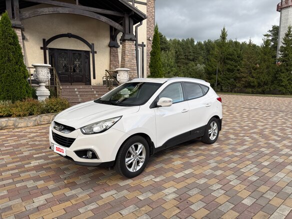 2013 Hyundai ix35 I, белый, 1100000 рублей