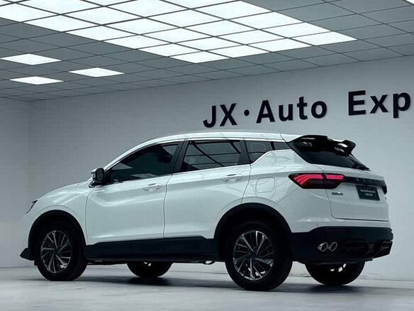 2022 Geely Binyue I Рестайлинг, белый, 1220000 рублей - вид 3