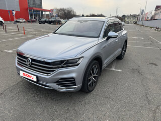 2019 Volkswagen Touareg III, серебристый, 5999000 рублей, вид 1