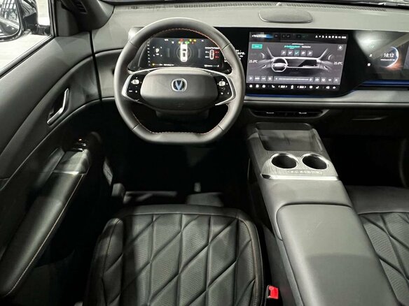 2025 Changan CS75 Plus IV, чёрный - вид 11