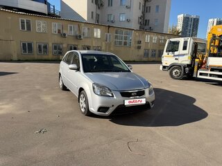 2010 Kia Rio II Рестайлинг, серый, 440000 рублей, вид 3