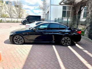 2019 BMW 5 серии 530i xDrive VII (G30/G31/G38), чёрный, 3700000 рублей, вид 4